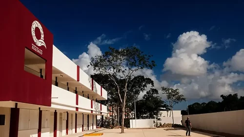 Escuela primaria, fraccionamiento Paraíso Maya, Cancún (2023)